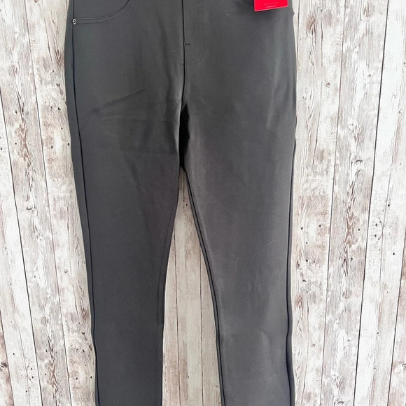 Spanx Legging - Picture 2 of 4